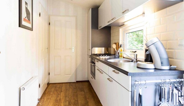 ✓ Holiday Home at Recreatiepark het Esmeer ✓ Holiday home for 4 persons✓ Located in Aalst (Gelderland) ✓ Holiday park by the water ✓ Book directly at the park