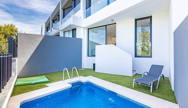 Holiday Home 'Casa Azul - 059' with Private Pool, Wi-Fi and Air Conditioning
