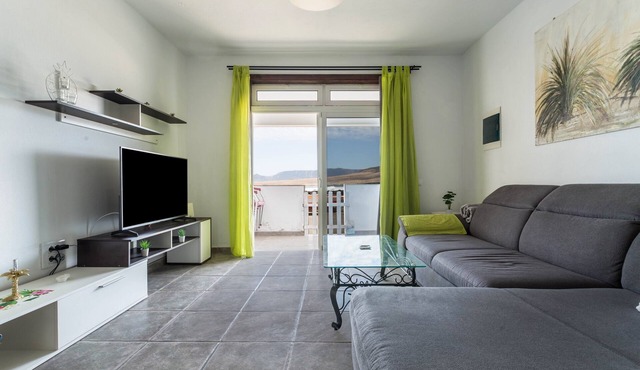 Holiday Home ‘Caleta de Caballo’ directly by the Sea with Sea View & Terrace