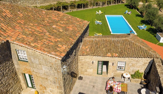 Holiday Home 'Casa Da Cerca' with Mountain View, Wi-Fi and Air Conditioning