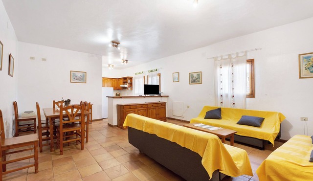 Holiday Home 'Casa Epina' with Mountain View and Private Terrace