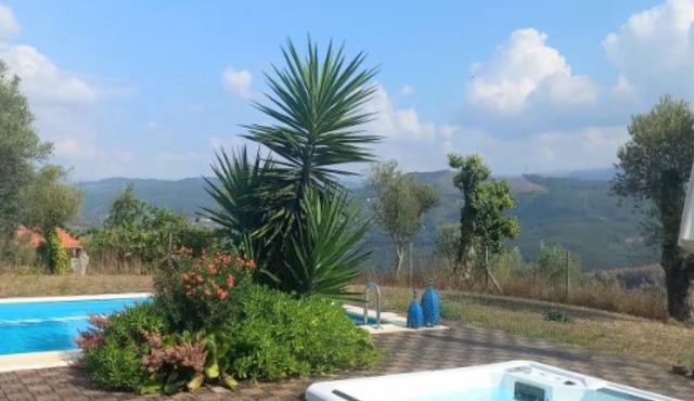 Holiday Home 'Casas Coração' with Mountain View, Wi-Fi and Air Conditioning