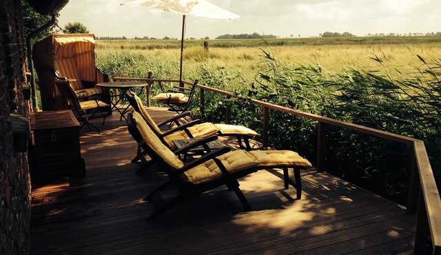Holiday Home 'Feriencottage Nordseeluft' with Private Terrace, Shared Garden and Wi-Fi