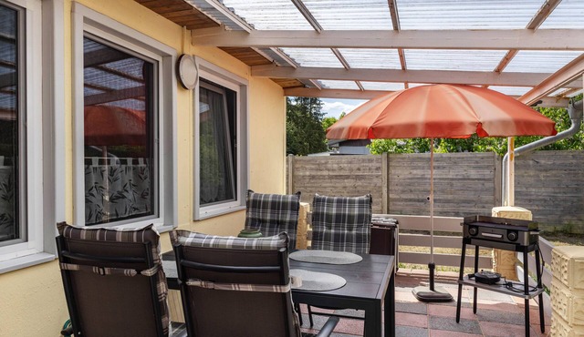 Holiday Home 'Ferienhaus Saturn' with Private Terrace, Private Garden and Wi-Fi