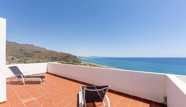 Holiday Home 'Duplex Jlc' with Sea View, Shared Pool and Air Conditioning