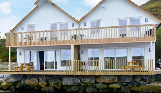 Holiday home Dyrvik