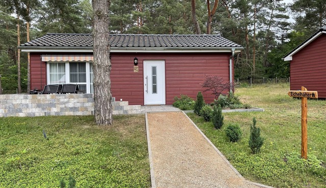 Holiday Home 'Eichelhäher' with Private Terrace, Private Garden and Wi-Fi