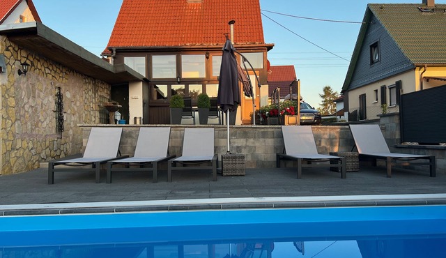 Holiday Home 'Eisfelder Blick' with Private Pool, Private Terrace and Wi-Fi