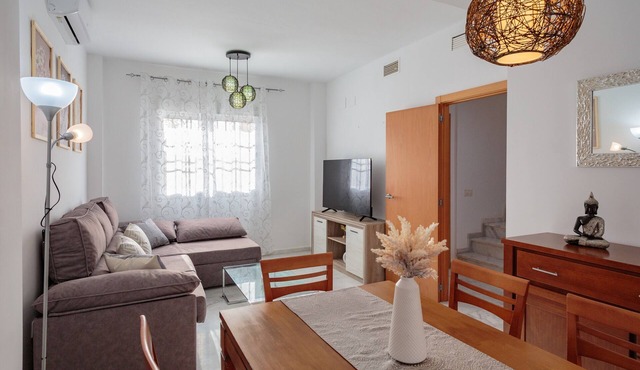 Holiday Home 'El Rincón Sevillano' with Private Terrace, Wi-Fi and Air Conditioning