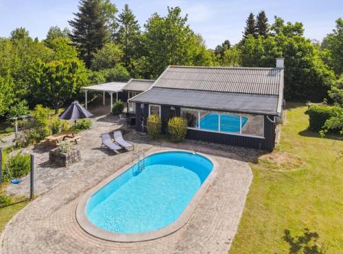 Holiday Home Elemine - 300m to the fjord by Interhome