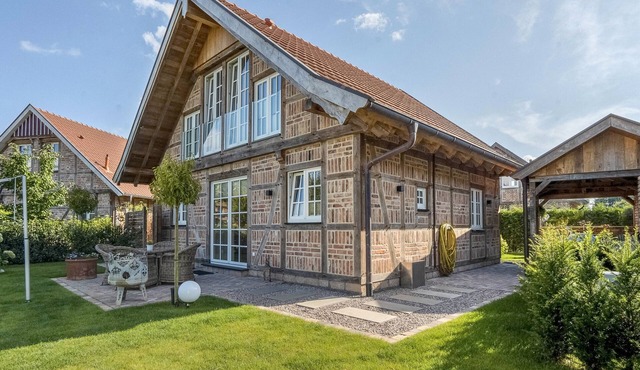 Holiday Home 'Exklusives Ferienhaus' with Private Terrace, Wi-Fi and Air Conditioning