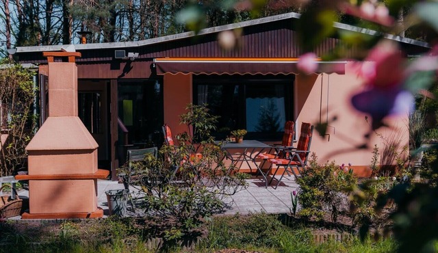 Holiday Home 'Ferienhaus Nachtigall' with Private Terrace, Garden and Wi-Fi