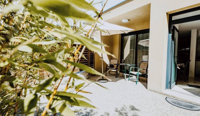 Holiday Home 'Gite Villa T1' with Shared Pool, Wi-Fi and Air Conditioning