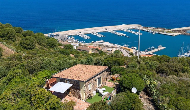 Holiday Home 'Hakéyah' with Sea View, Wi-Fi and Air Conditioning
