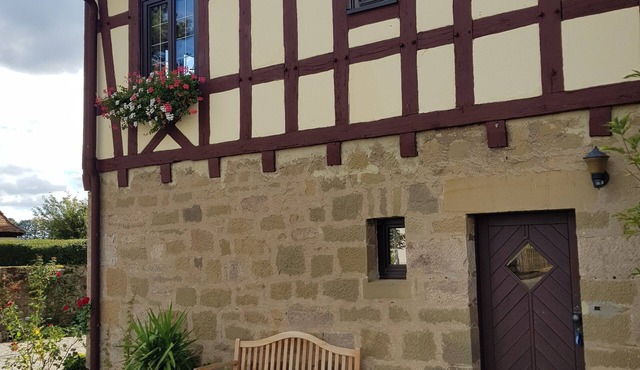Holiday home 'Haus Am Brunnen' on 100 sqm with private garden and WiFi