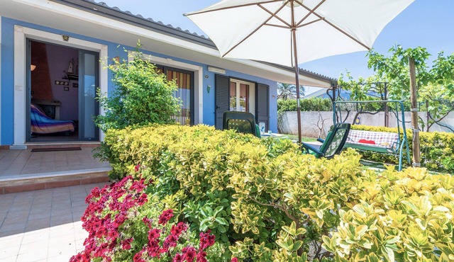 Holiday Home 'Il Piccolo Gelso' with Private Terrace and Air Conditioning