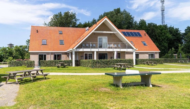 Holiday Home in Nes near Vleijen Area