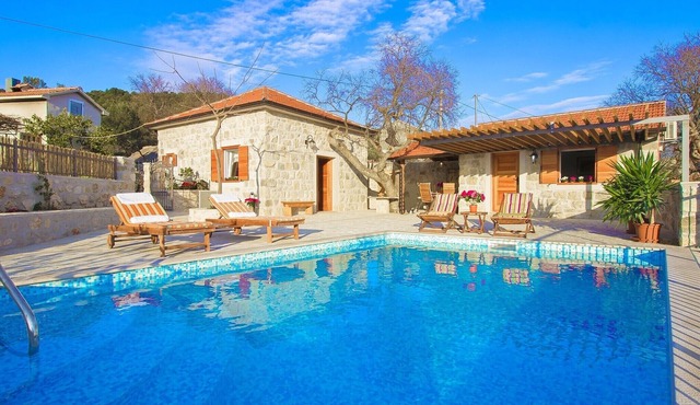 Holiday home Ivana, (15514), Vinišce, hr