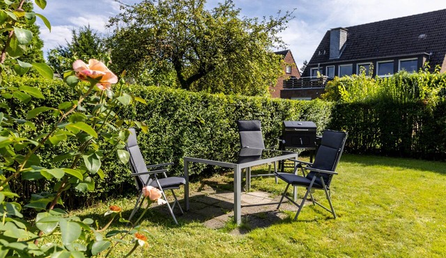 Holiday Home 'Lichtblick' with Private Terrace, Shared Garden, and Wi-Fi