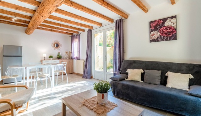 Holiday Home 'Maisonnette' with Private Terrace, Garden and Wi-Fi