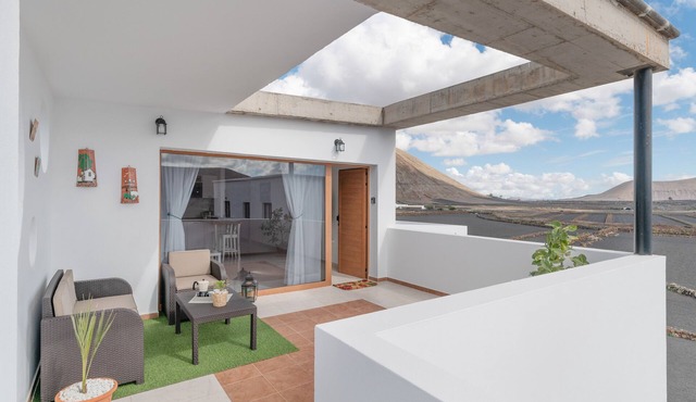 Holiday Home 'Marde Loft' with Mountain Views, Private Terrace & Wi-Fi