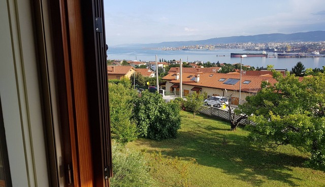 Holiday Home "Mare e Lavanda" with Sea View, Private Garden & Wi-Fi
