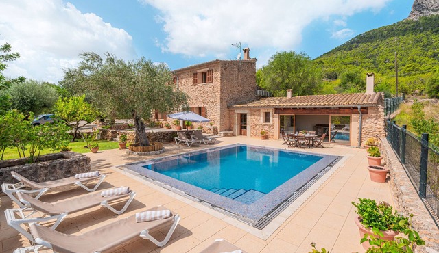 Holiday Home 'Sa Sort' with Mountain View, Wi-Fi and Air Conditioning