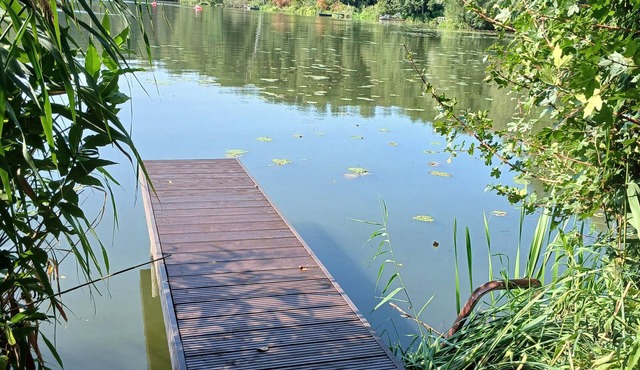 Holiday Home 'Seeidyll' with Private Dock and Lakefront