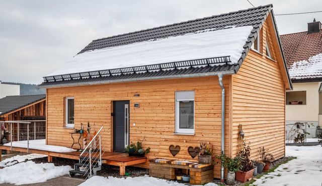 Holiday Home 'Tiny Time' with Private Terrace, Shared Garden and Wi-Fi