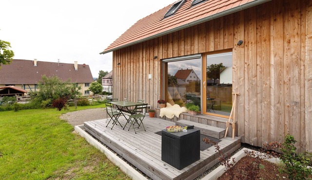 Holiday Home 'Tinyhaus Am Bussen' with Private Terrace and Private Garden