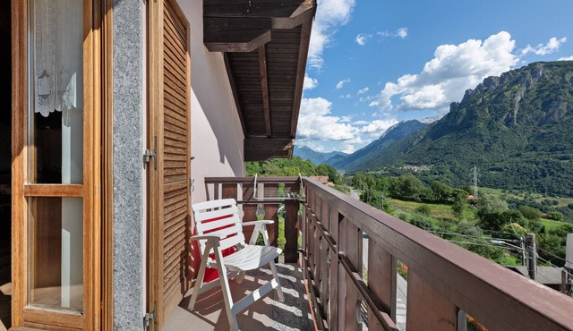 Holiday Home 'Vendrogno' with Mountain View, Private Garden and Wi-Fi