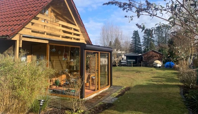 Holiday home with direct water access in Berlin-Köpenick