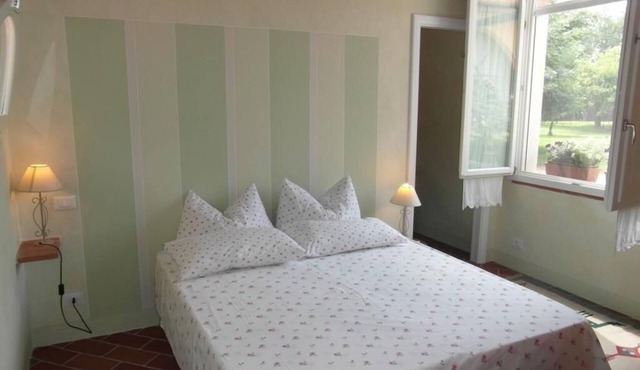 Holiday house in Cascina with private parking