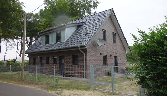 Holiday house in D�nenblick - Ferienhaushälfte Dünenblick