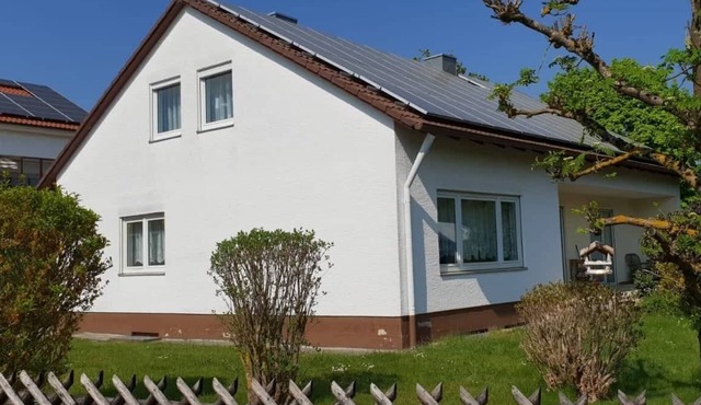 Holiday house - quiet location with shops - up to 9 people