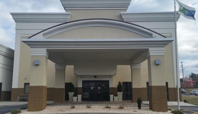 Holiday Inn Express Edgewood-Aberdeen-Bel Air