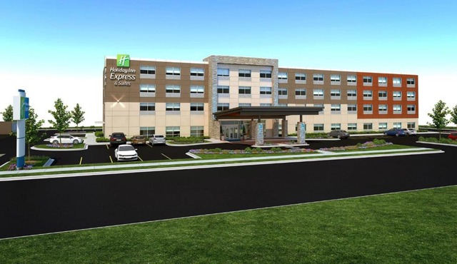 Holiday Inn Express - Fall River North