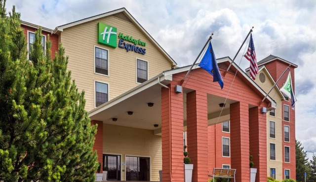 Holiday Inn Express Grants Pass by IHG