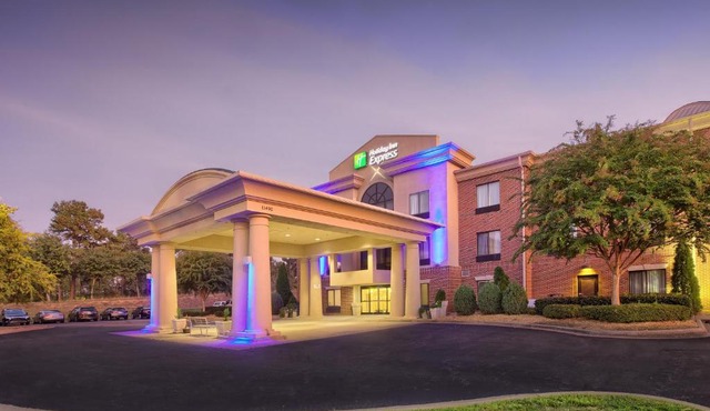 Holiday Inn Express Hotel & Suites Wake Forest - Raleigh North by IHG