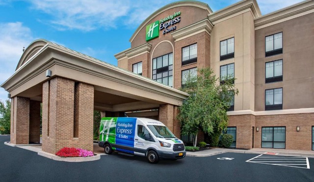 Holiday Inn Express Hotel & Suites Rochester Webster by IHG