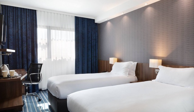 Holiday Inn Express Marseille Airport by IHG