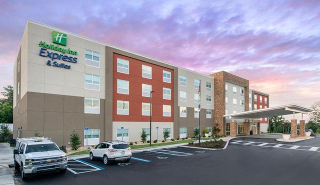 Holiday Inn Express Melbourne West by IHG