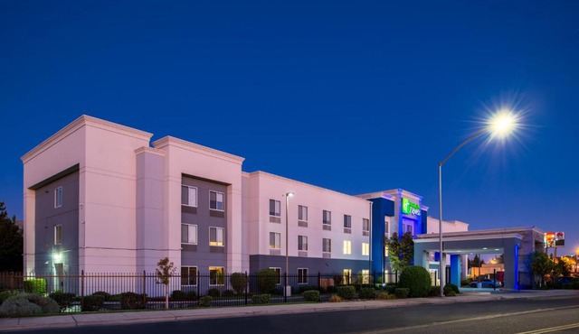 Holiday Inn Express Stockton Southeast by IHG