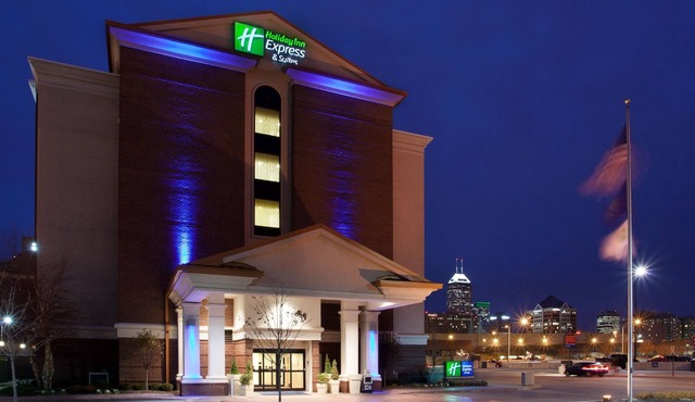 Holiday Inn Express & Suites Indianapolis Dtn-Conv Ctr Area by IHG