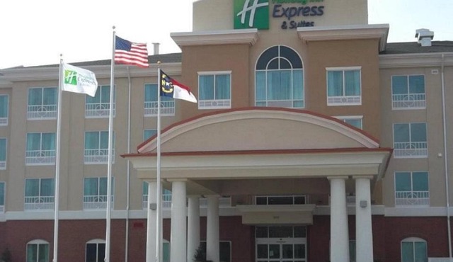 Holiday Inn Express & Suites - Smithfield/Selma by IHG