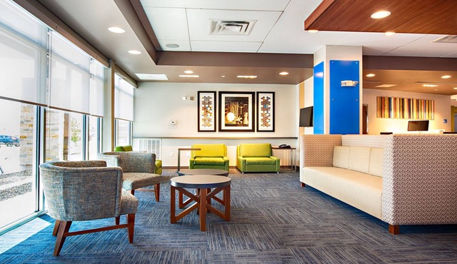 Holiday Inn Express & Suites Houston SW - Galleria Area by IHG
