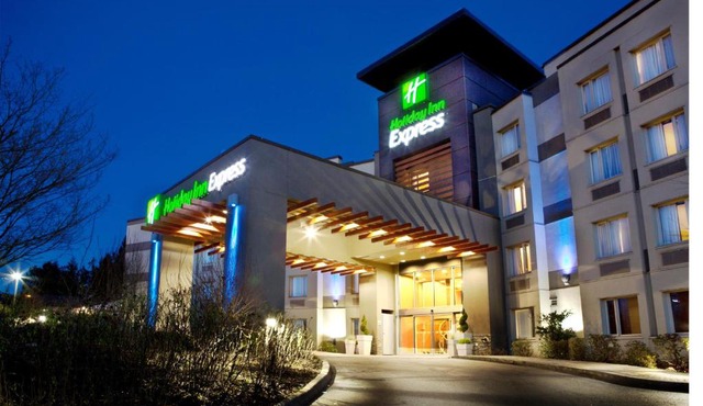 Holiday Inn Express & Suites Langley by IHG