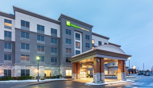 Holiday Inn Express & Suites Vaughan-Southwest by IHG