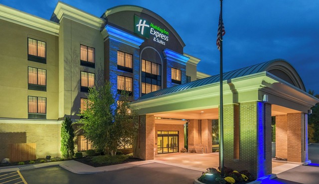 Holiday Inn Express & Suites Rochester Webster by IHG