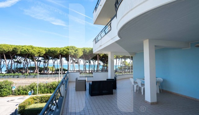 Holiday Rendez Vous 21 - First floor apartment with sea view